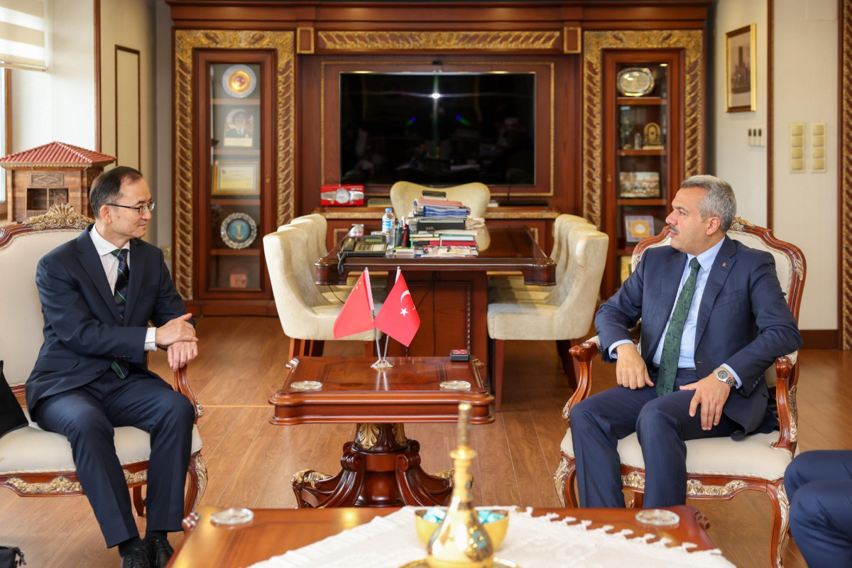 ÇİN HALK CUMHURİYETİ ANKARA BÜYÜKELÇİSİ XUEBİN'DEN VALİ BAYDAŞ'A ZİYARET