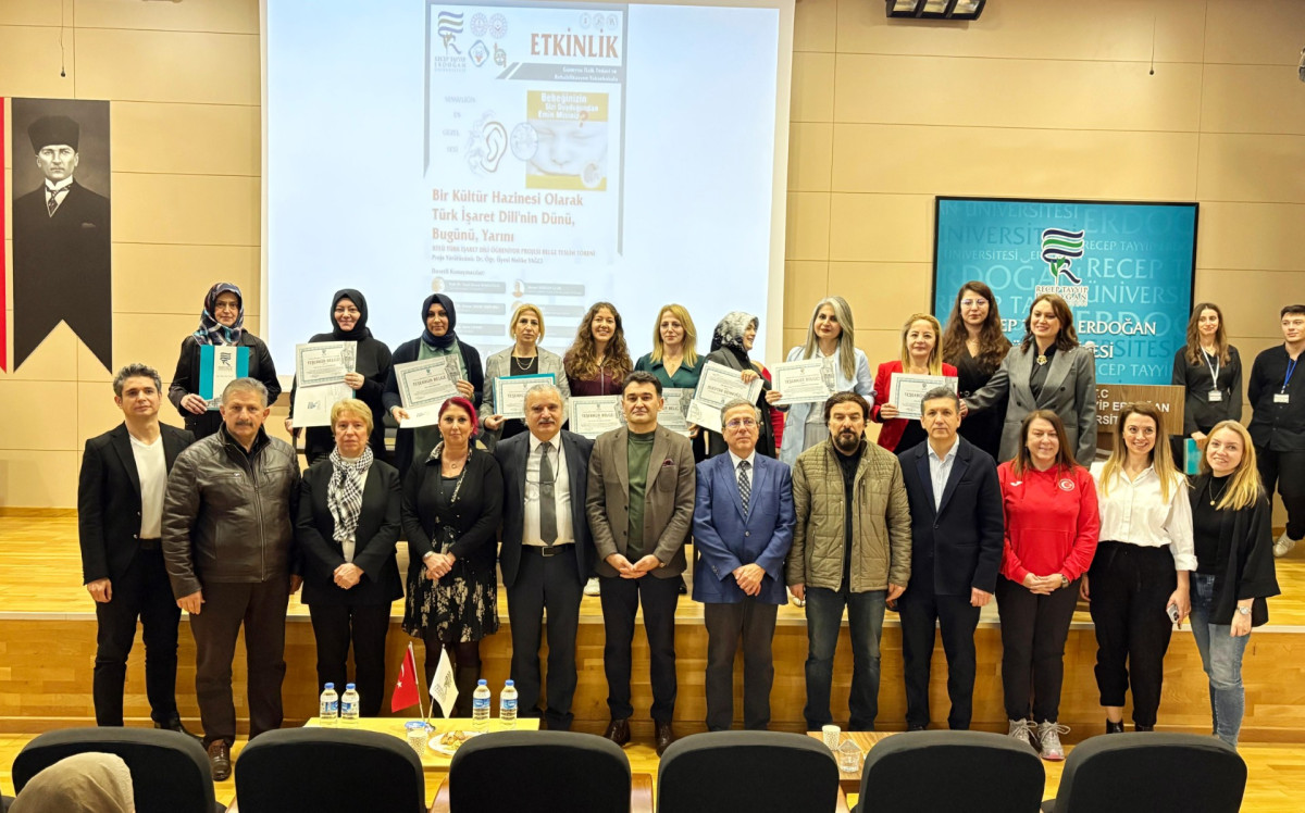 RTEÜ'DE BİR KÜLTÜR HAZİNESİ OLARAK TÜRK İŞARET DİLİ'NİN, DÜNÜ, BUGÜNÜ YARINI ETKİNLİĞİ GERÇEKLEŞTİRİLDİ