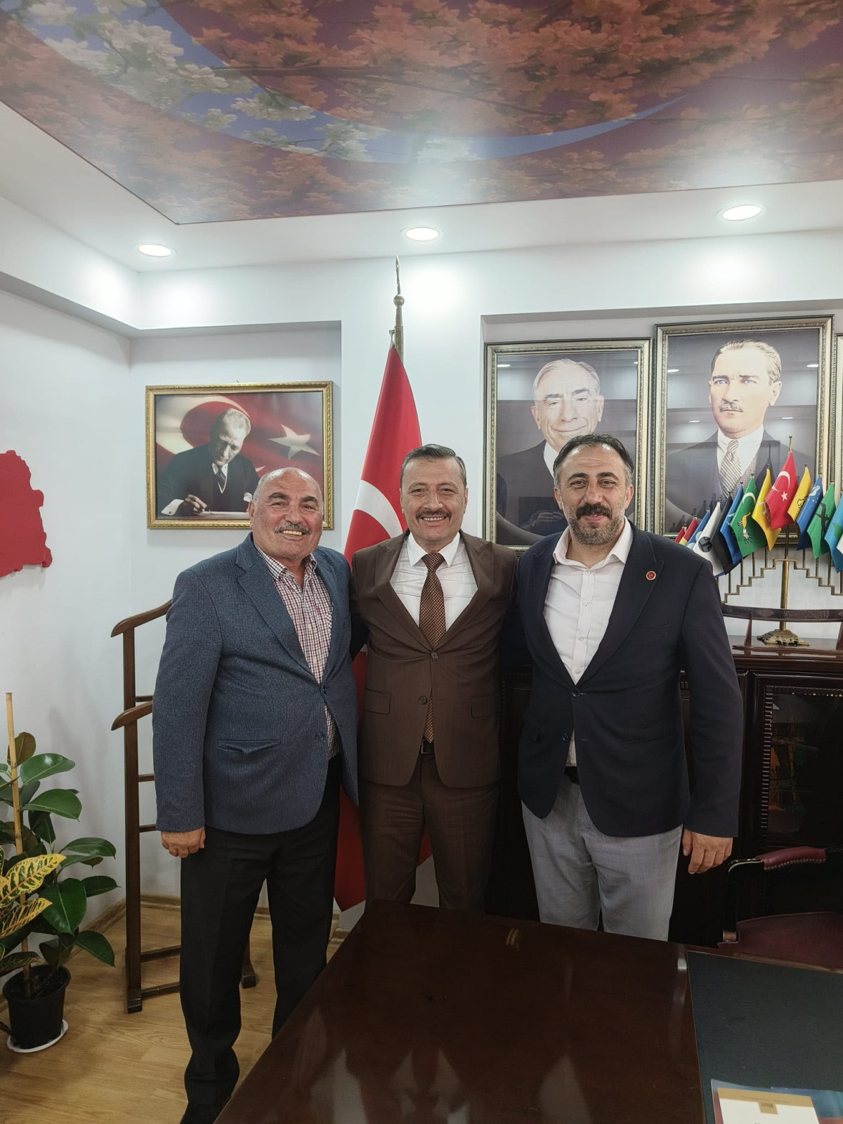 MHP'DE TRABZON- ARTVİN KARDEŞLİĞİ