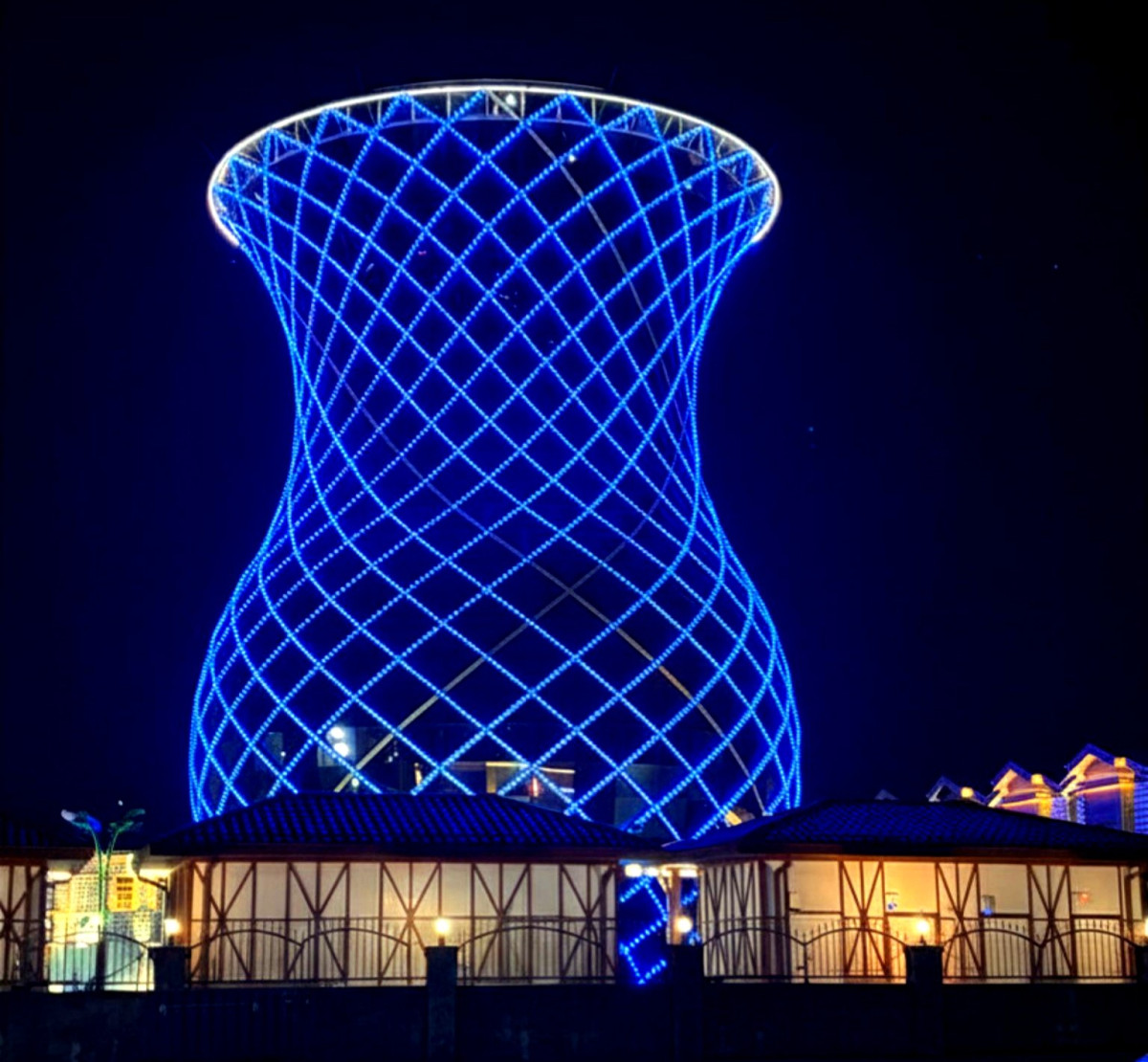 RİZE OTİZME MAVİ IŞIK YAKTI