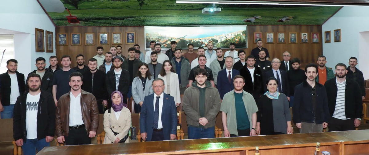 ÇAYKUR GENEL MÜDÜRÜ ALİM, GENÇLERE SESLENDİ;  ÇAYIMIZIN GELECEĞİ SİZLERİN ELİNDE  