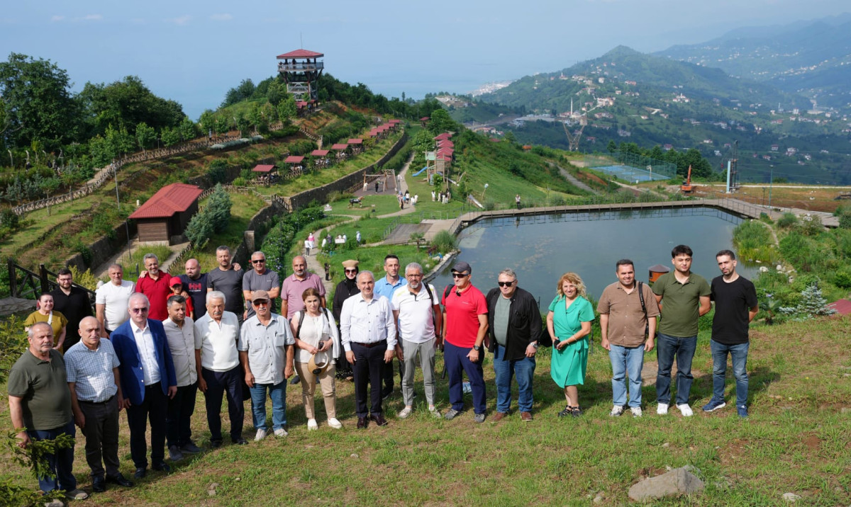 RİZE BELEDİYE BAŞKANI METİN, BASIN MENSUPLARIYLA BİR ARAYA GELDİ